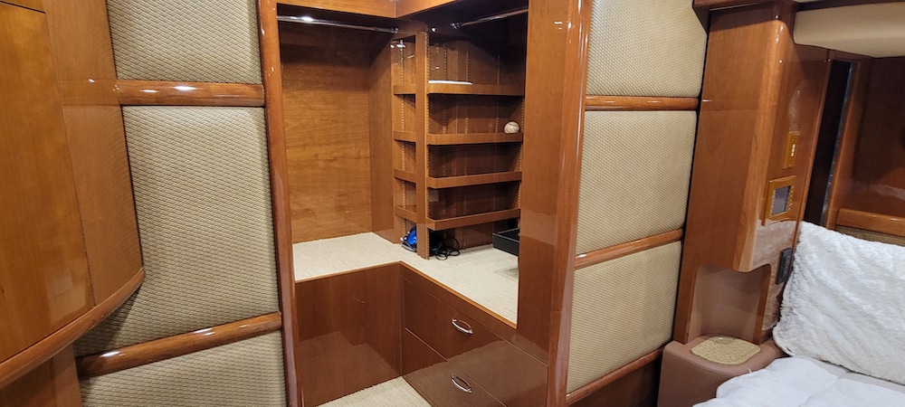 2010 Prevost Liberty XLII For Sale