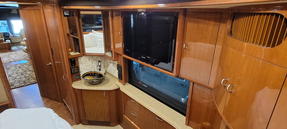 2010 Prevost Liberty XLII For Sale