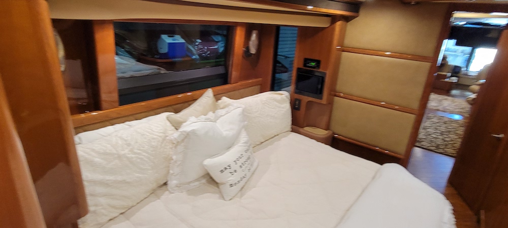 2010 Prevost Liberty XLII For Sale