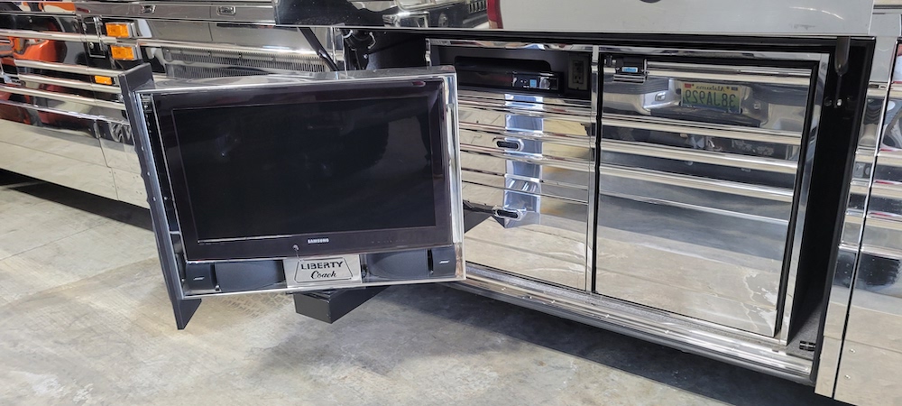 2010 Prevost Liberty XLII For Sale