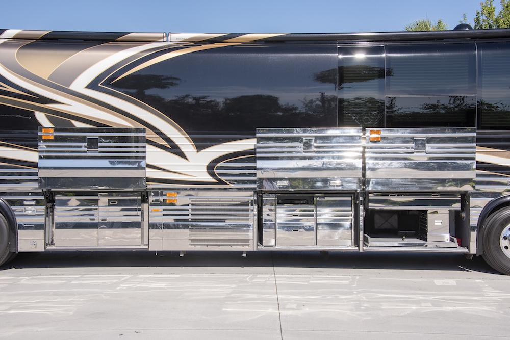 2010 Prevost Liberty XLII For Sale