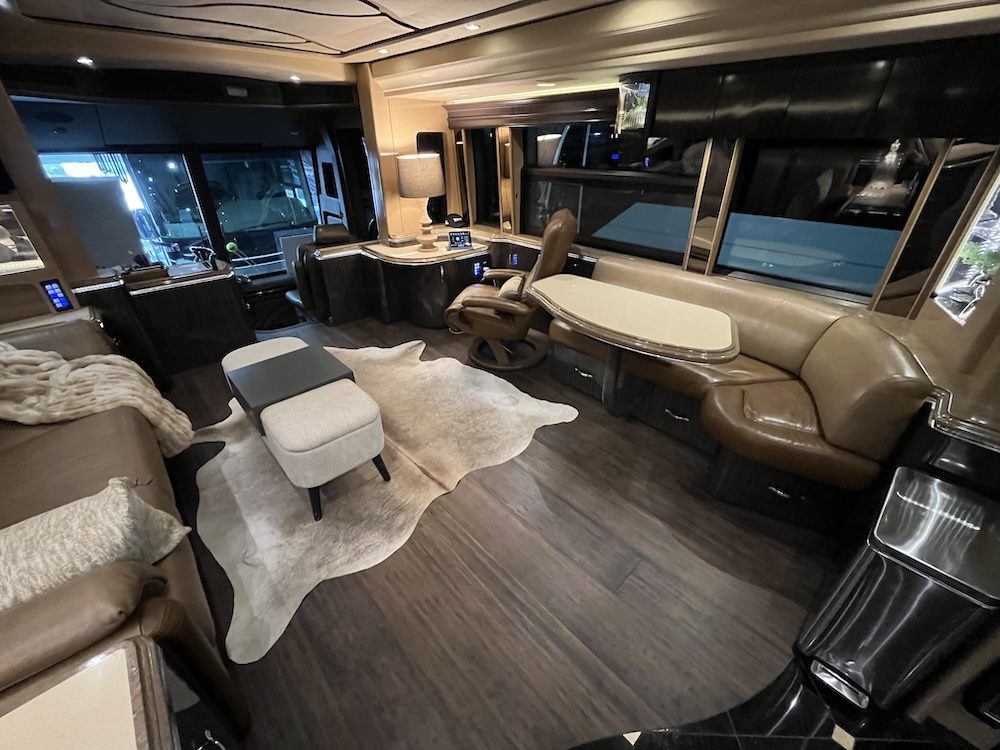 2010 Prevost Marathon  H3-45 For Sale