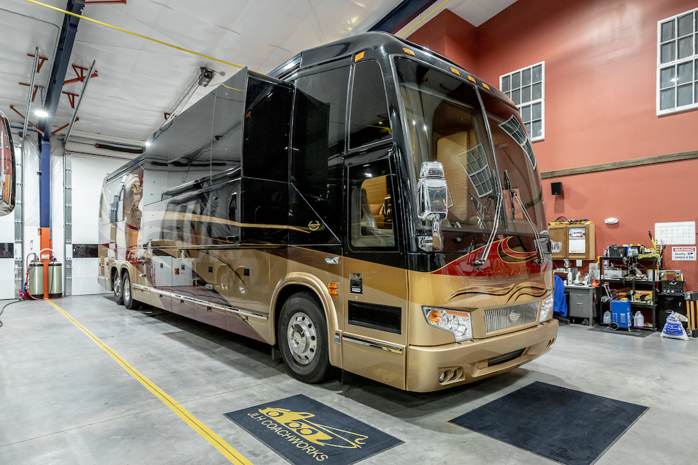 2010 Prevost Marathon H3-45 For Sale