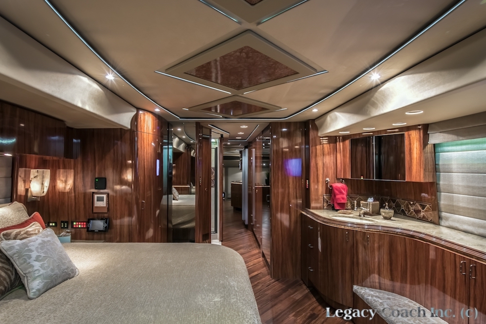 2010 Prevost Marathon H3-45 For Sale