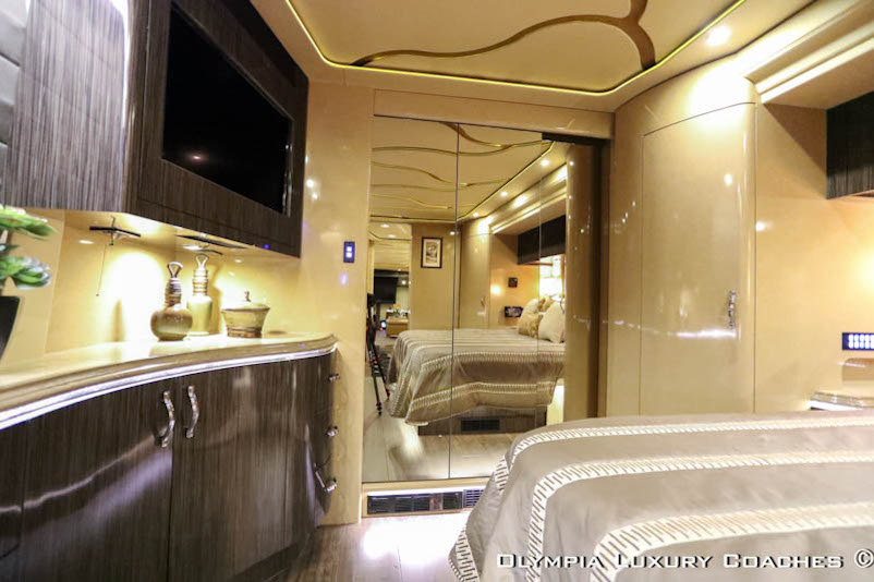 2010 Prevost Marathon H3-45 For Sale