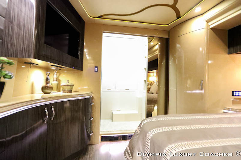 2010 Prevost Marathon H3-45 For Sale