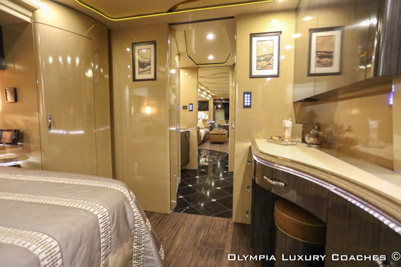 2010 Prevost Marathon H3-45 For Sale