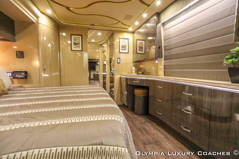 2010 Prevost Marathon H3-45 For Sale