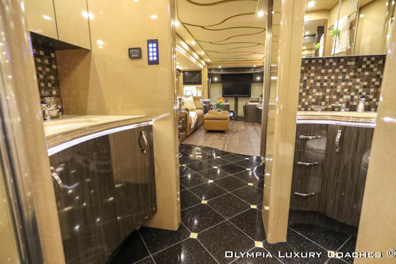 2010 Prevost Marathon H3-45 For Sale