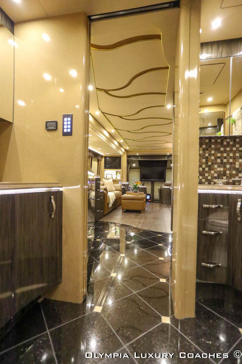 2010 Prevost Marathon H3-45 For Sale