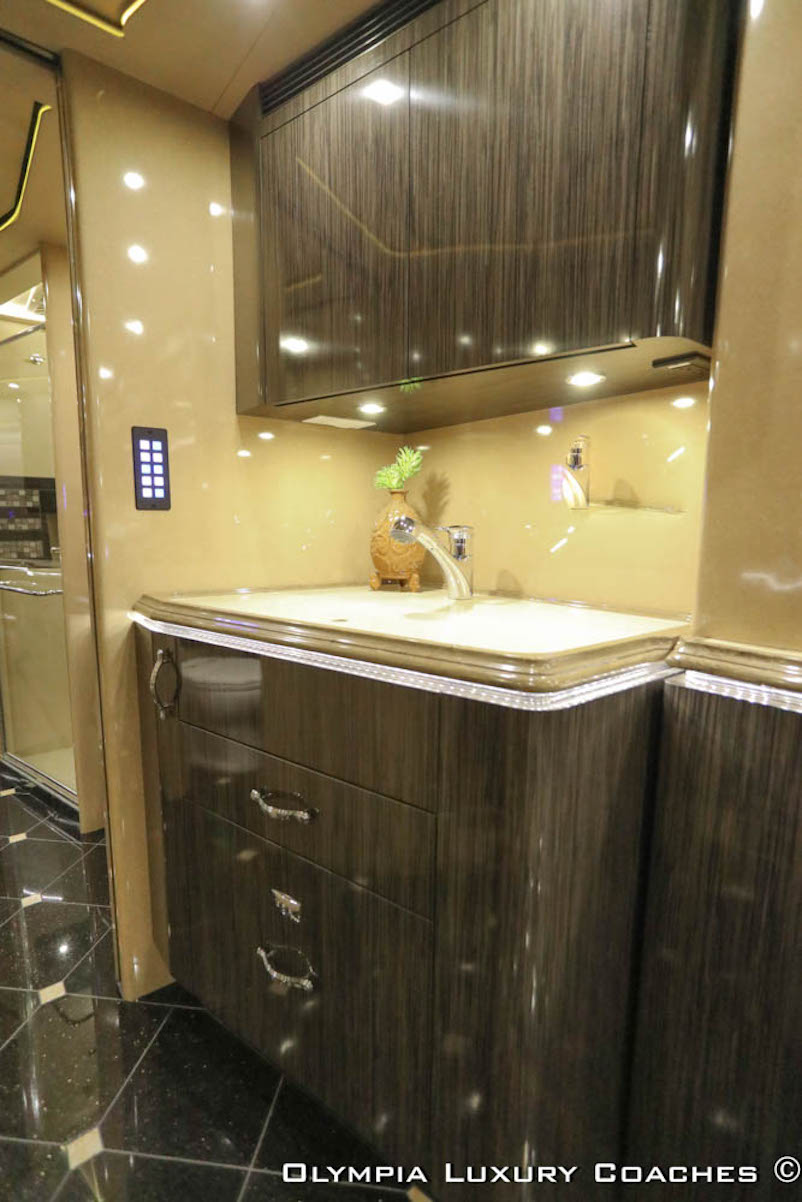 2010 Prevost Marathon H3-45 For Sale