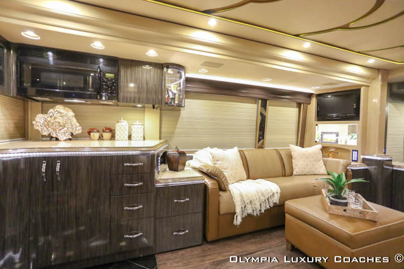 2010 Prevost Marathon H3-45 For Sale