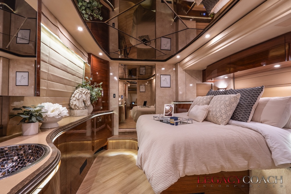 2010 Prevost  Marathon XLII For Sale