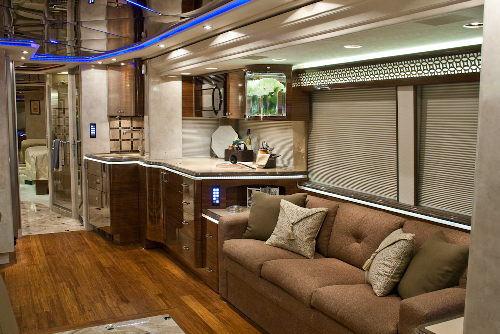 2010 Prevost Marathon XLII For Sale