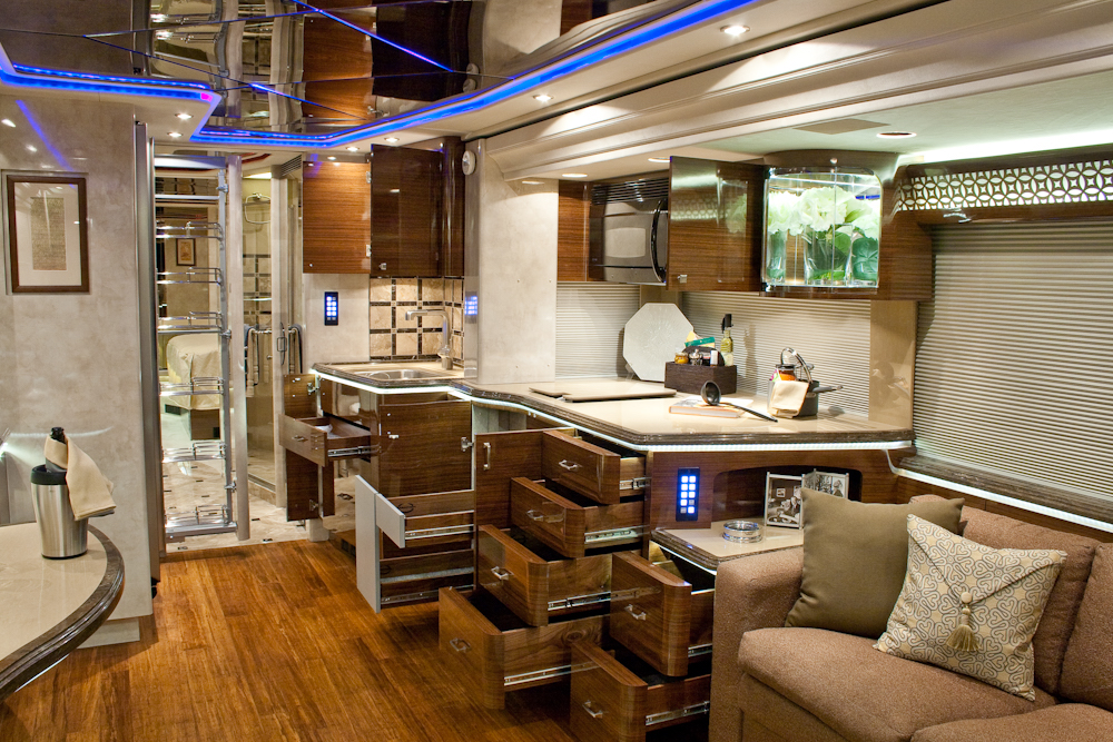 2010 Prevost Marathon XLII For Sale