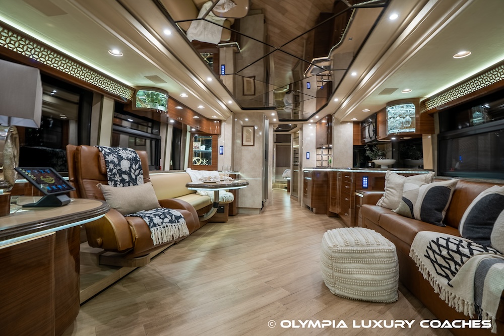 2010 Prevost Marathon XLII For Sale