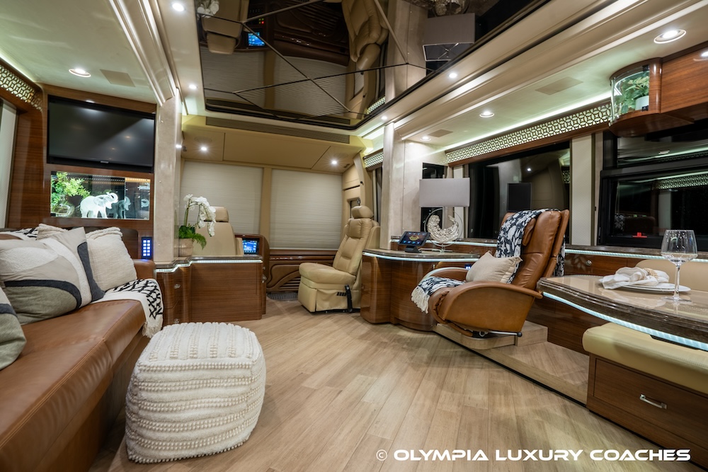 2010 Prevost Marathon XLII For Sale