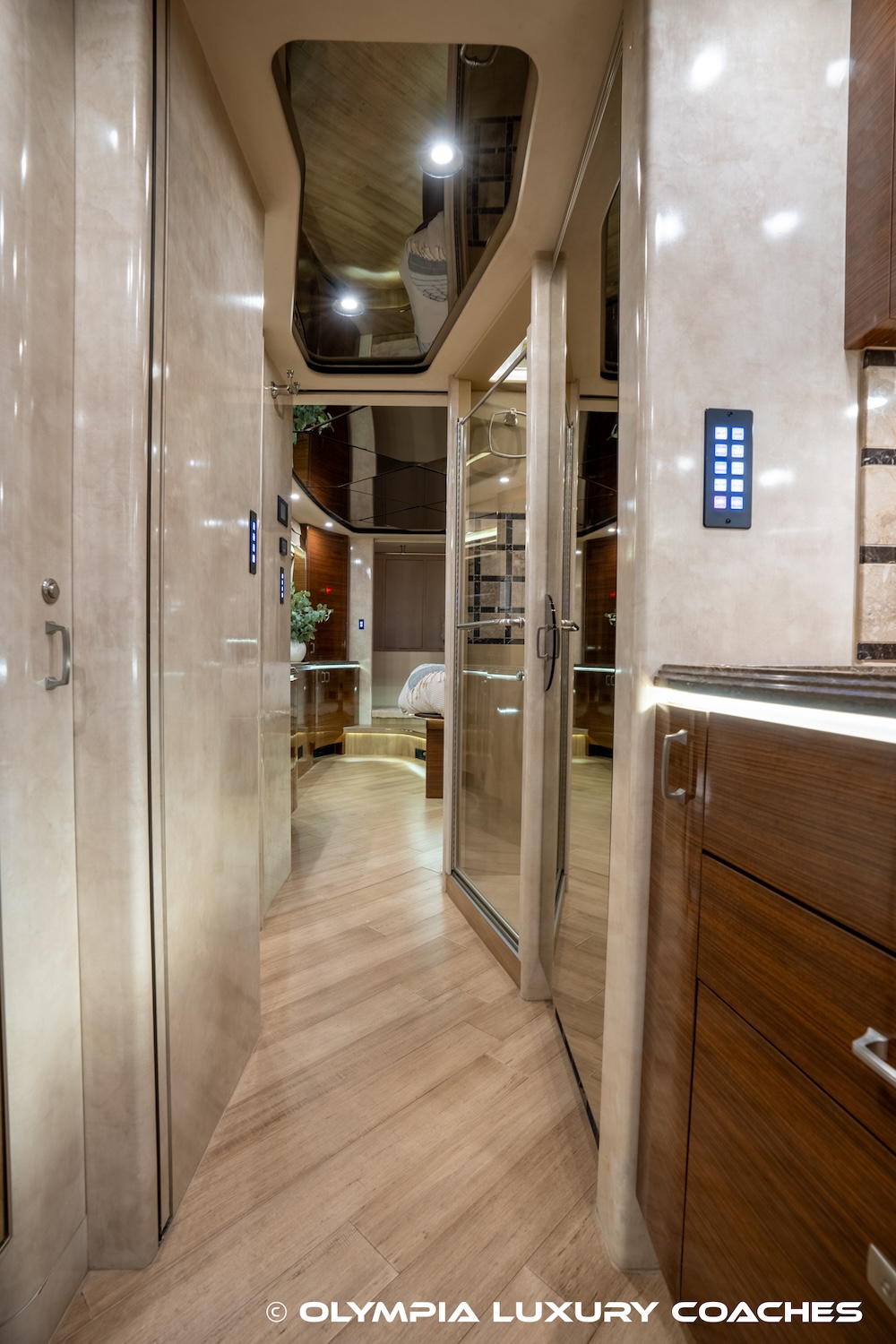 2010 Prevost Marathon XLII For Sale