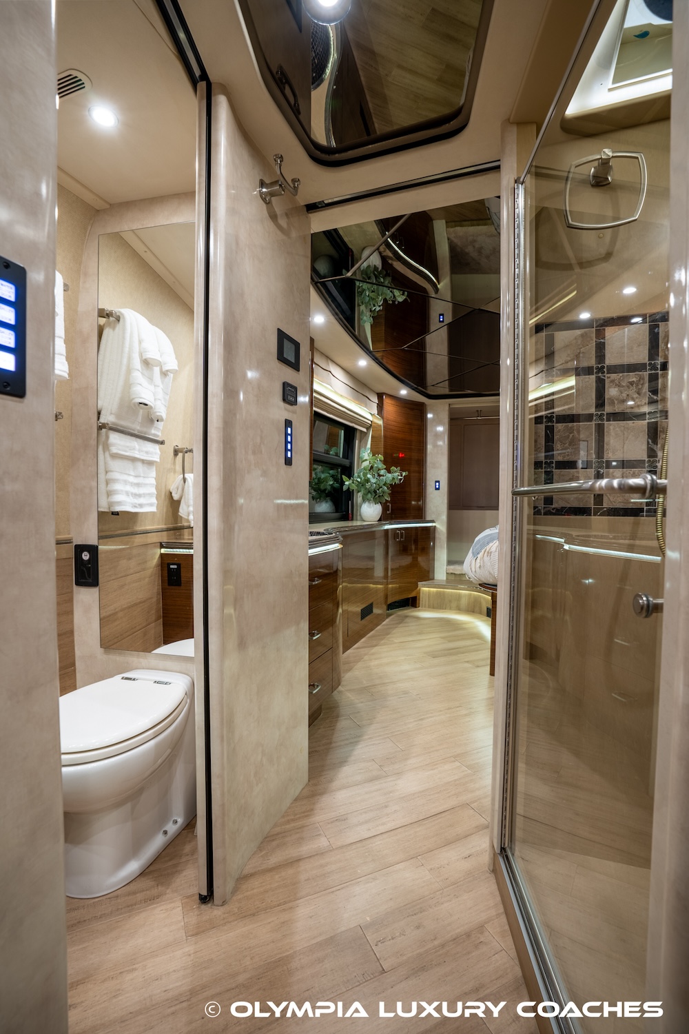2010 Prevost Marathon XLII For Sale