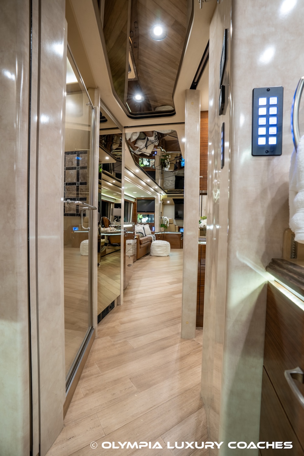 2010 Prevost Marathon XLII For Sale