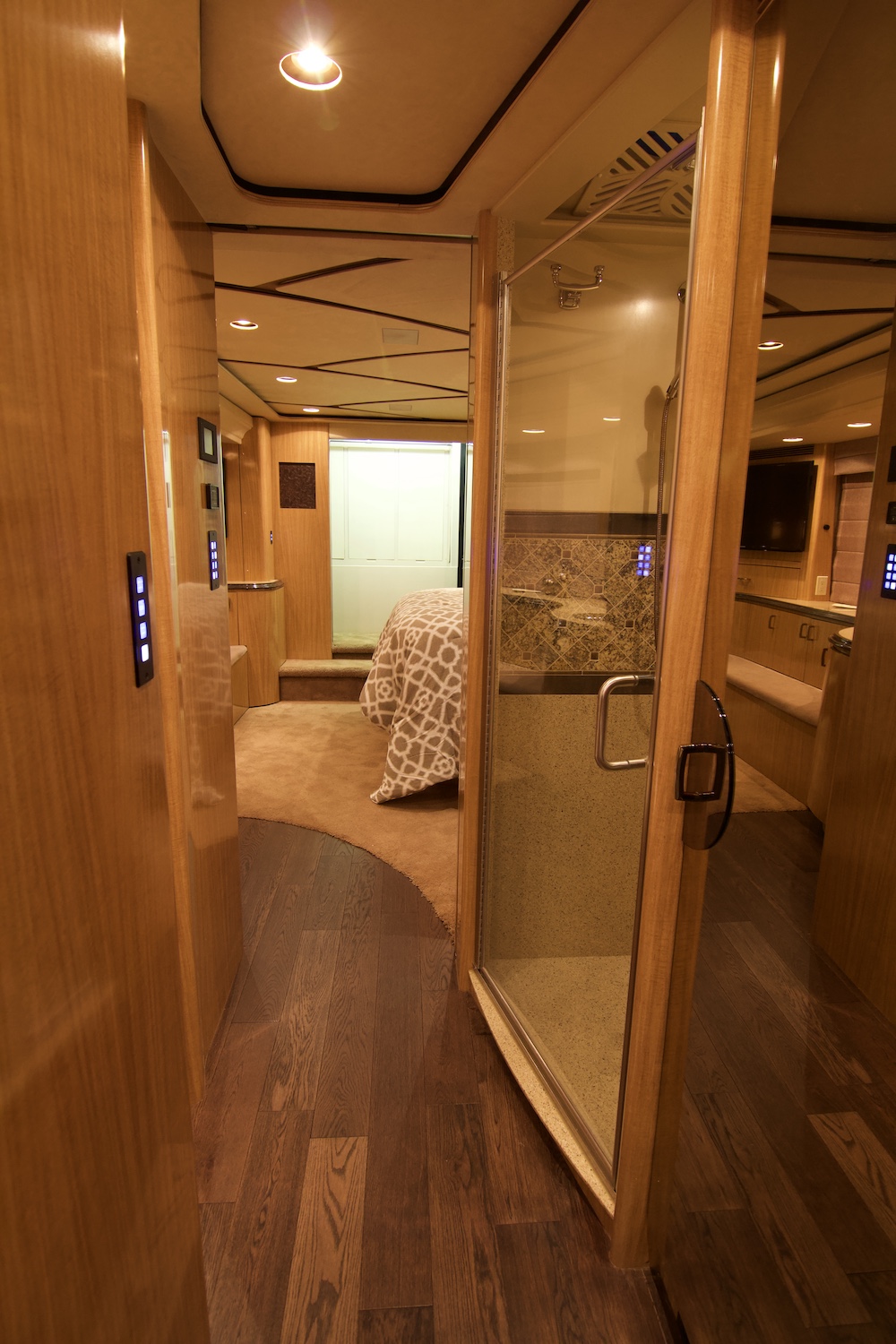 2010 Prevost Marathon XLII For Sale