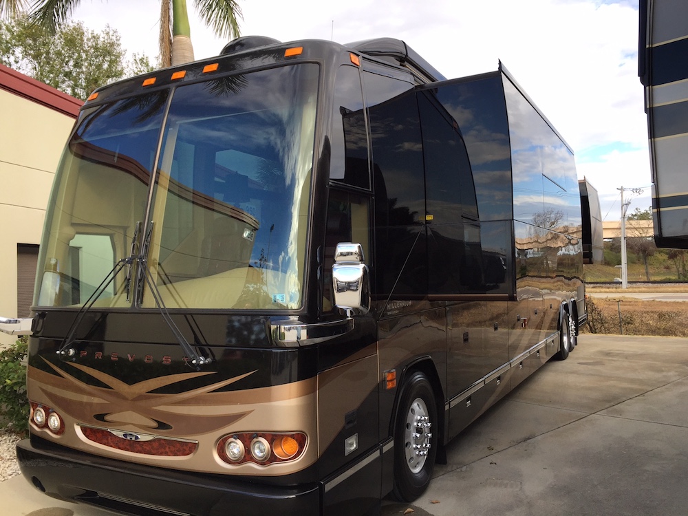 2010 Prevost Millennium H3-45 For Sale