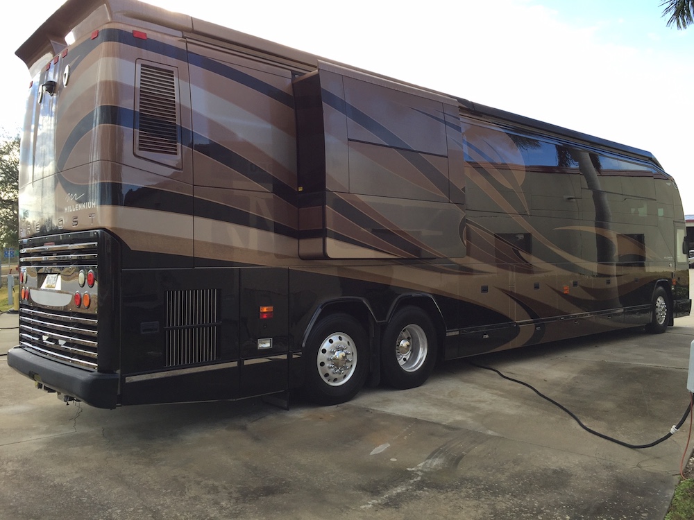 2010 Prevost Millennium H3-45 For Sale