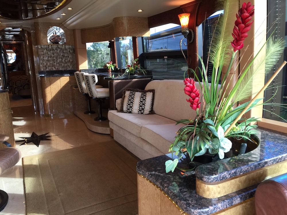 2010 Prevost Millennium H3-45 For Sale