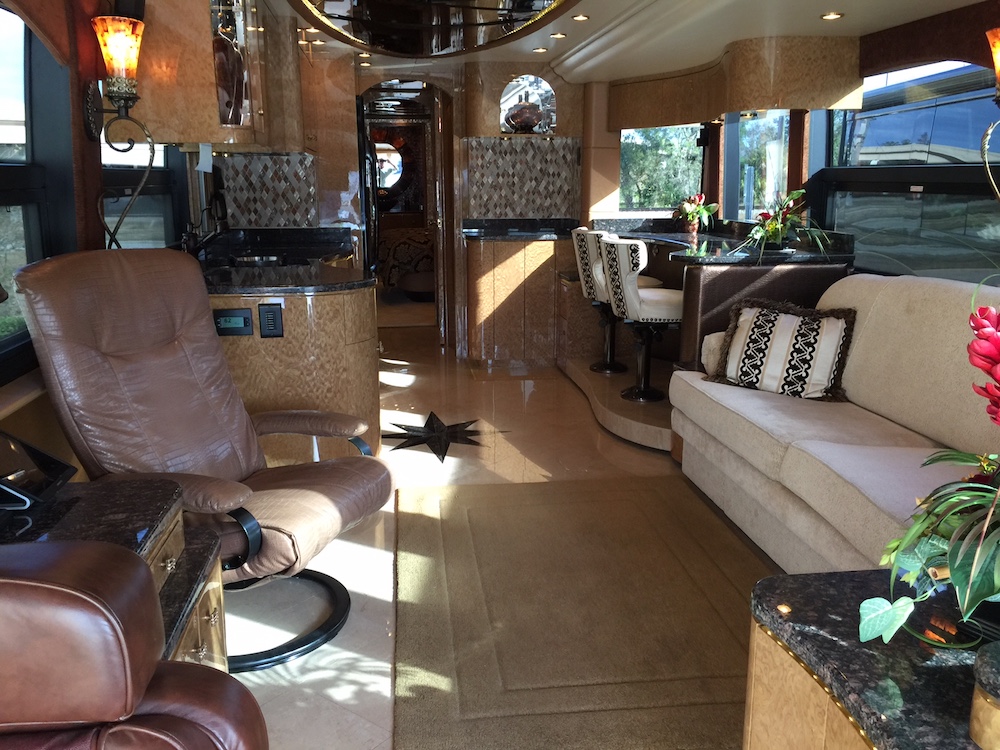 2010 Prevost Millennium H3-45 For Sale