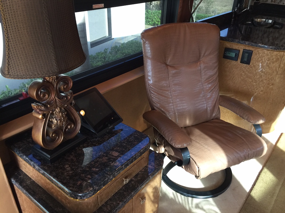 2010 Prevost Millennium H3-45 For Sale