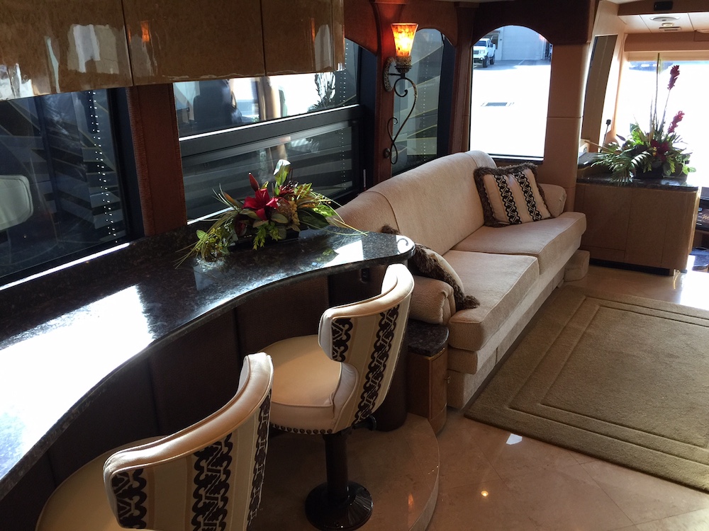 2010 Prevost Millennium H3-45 For Sale