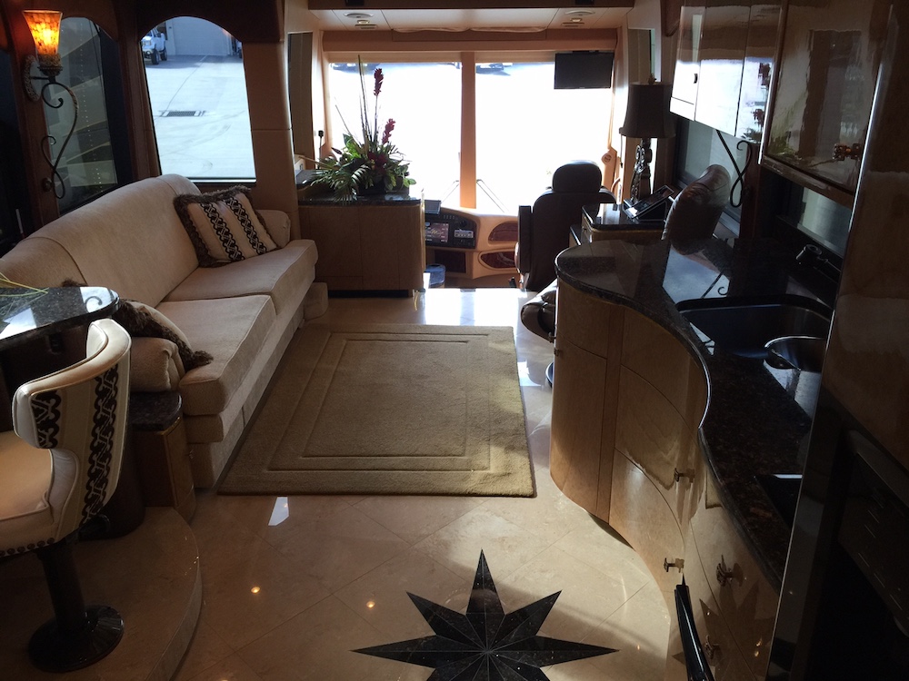 2010 Prevost Millennium H3-45 For Sale