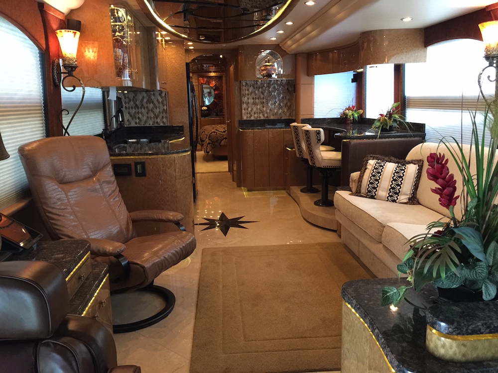 2010 Prevost Millennium H3-45 For Sale