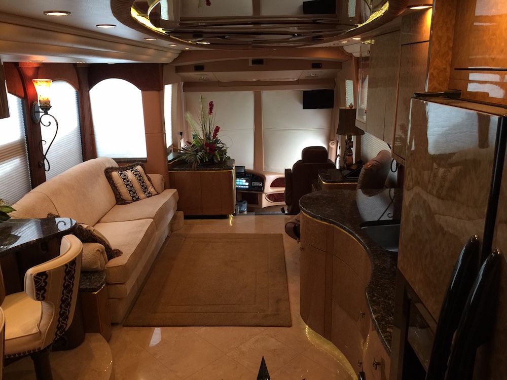 2010 Prevost Millennium H3-45 For Sale