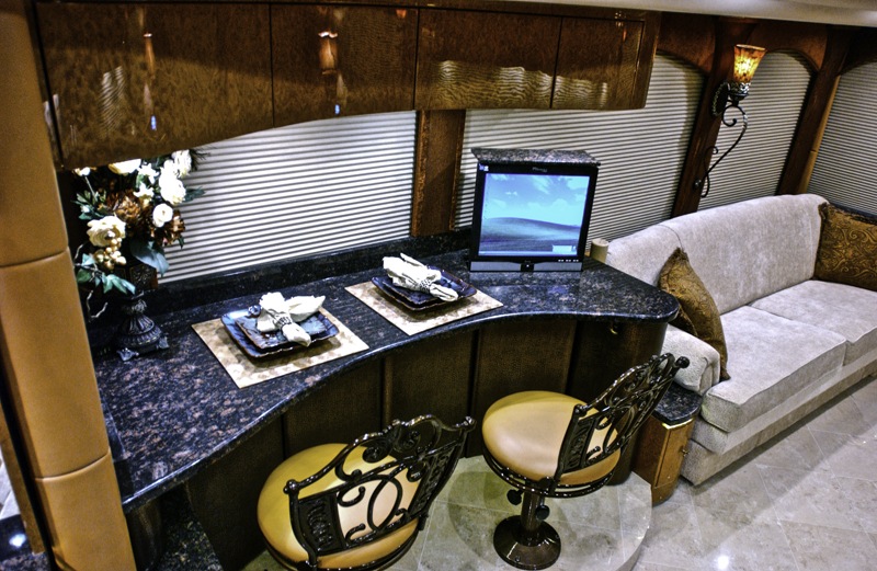 2010 Prevost Millennium H3-45 For Sale