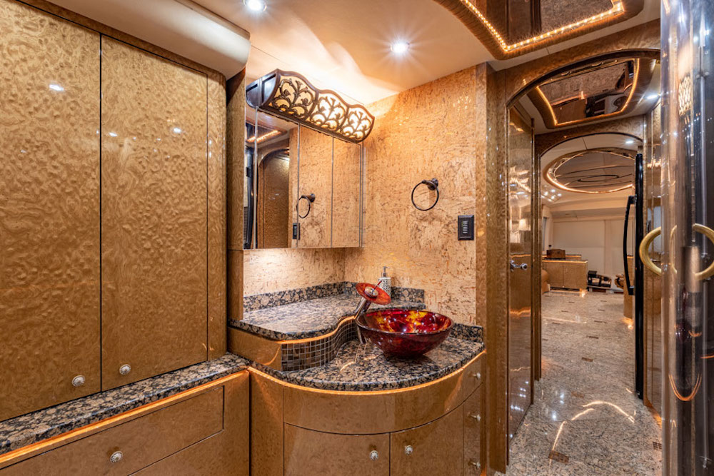 2010 Prevost Millennium H3-45 For Sale