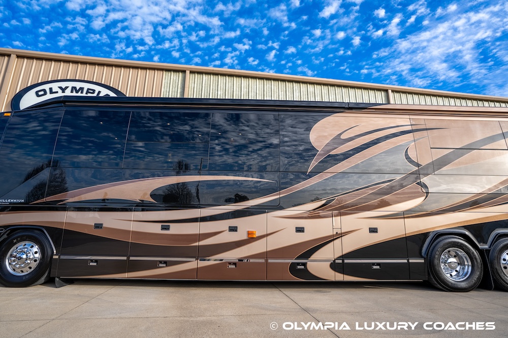 2010 Prevost Millennium H3-45 For Sale