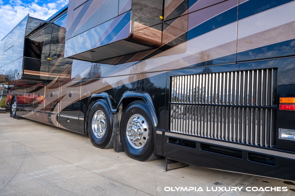 2010 Prevost Millennium H3-45 For Sale