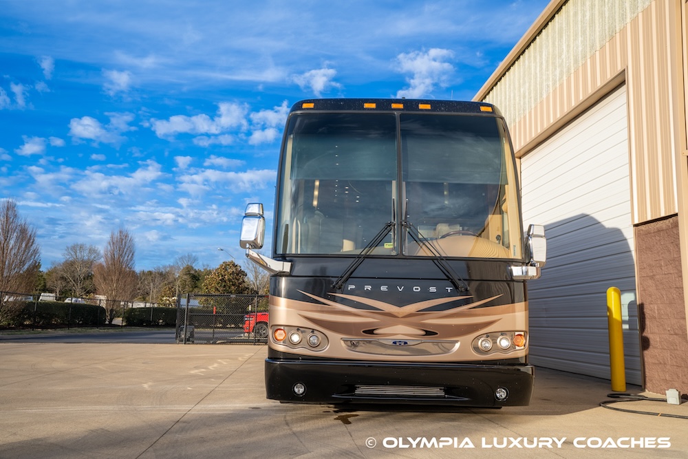 2010 Prevost Millennium H3-45 For Sale