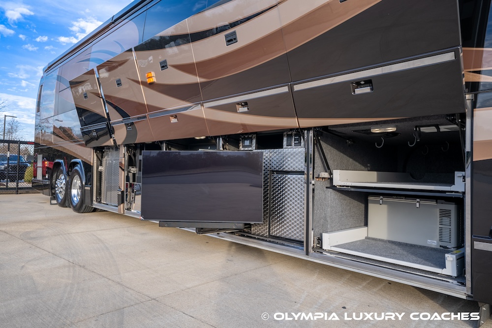 2010 Prevost Millennium H3-45 For Sale