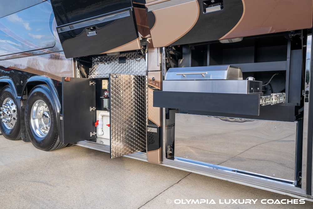 2010 Prevost Millennium H3-45 For Sale