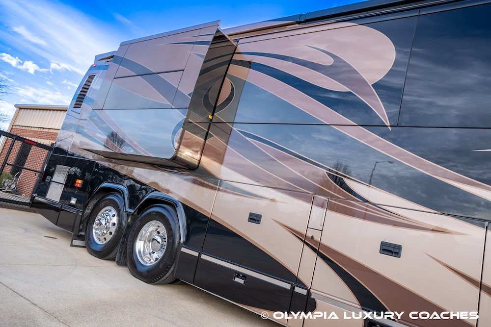 2010 Prevost Millennium H3-45 For Sale
