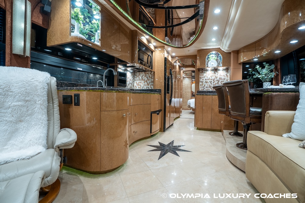 2010 Prevost Millennium H3-45 For Sale