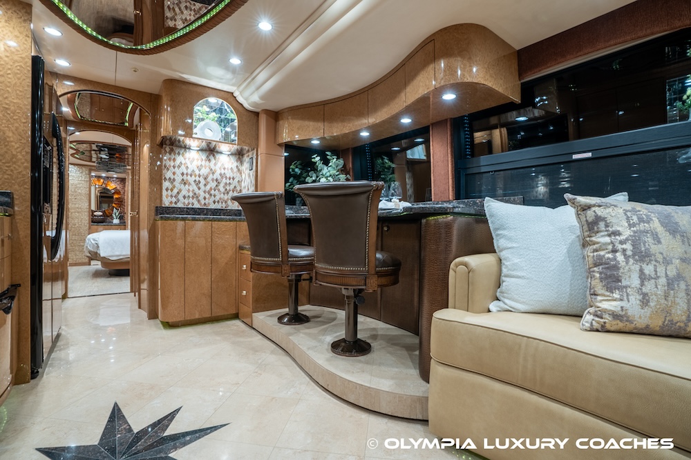 2010 Prevost Millennium H3-45 For Sale