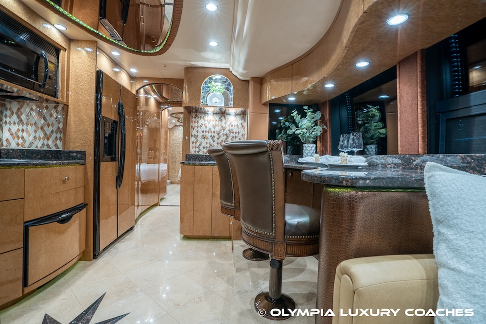 2010 Prevost Millennium H3-45 For Sale