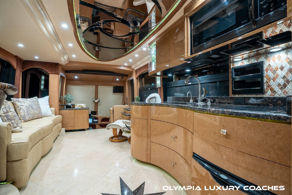 2010 Prevost Millennium H3-45 For Sale