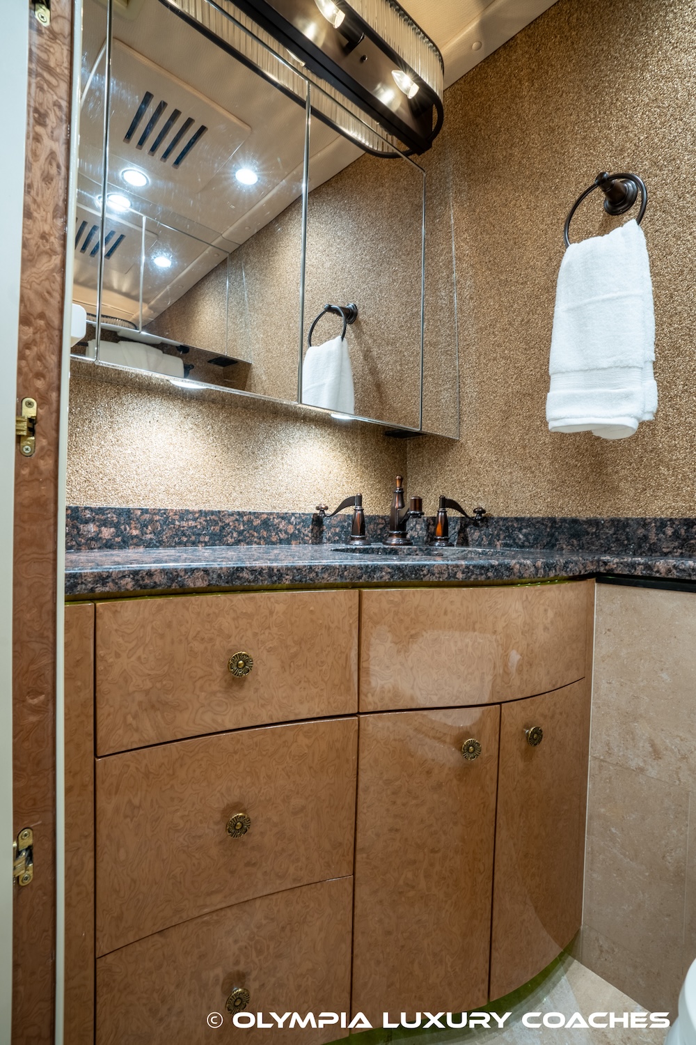 2010 Prevost Millennium H3-45 For Sale