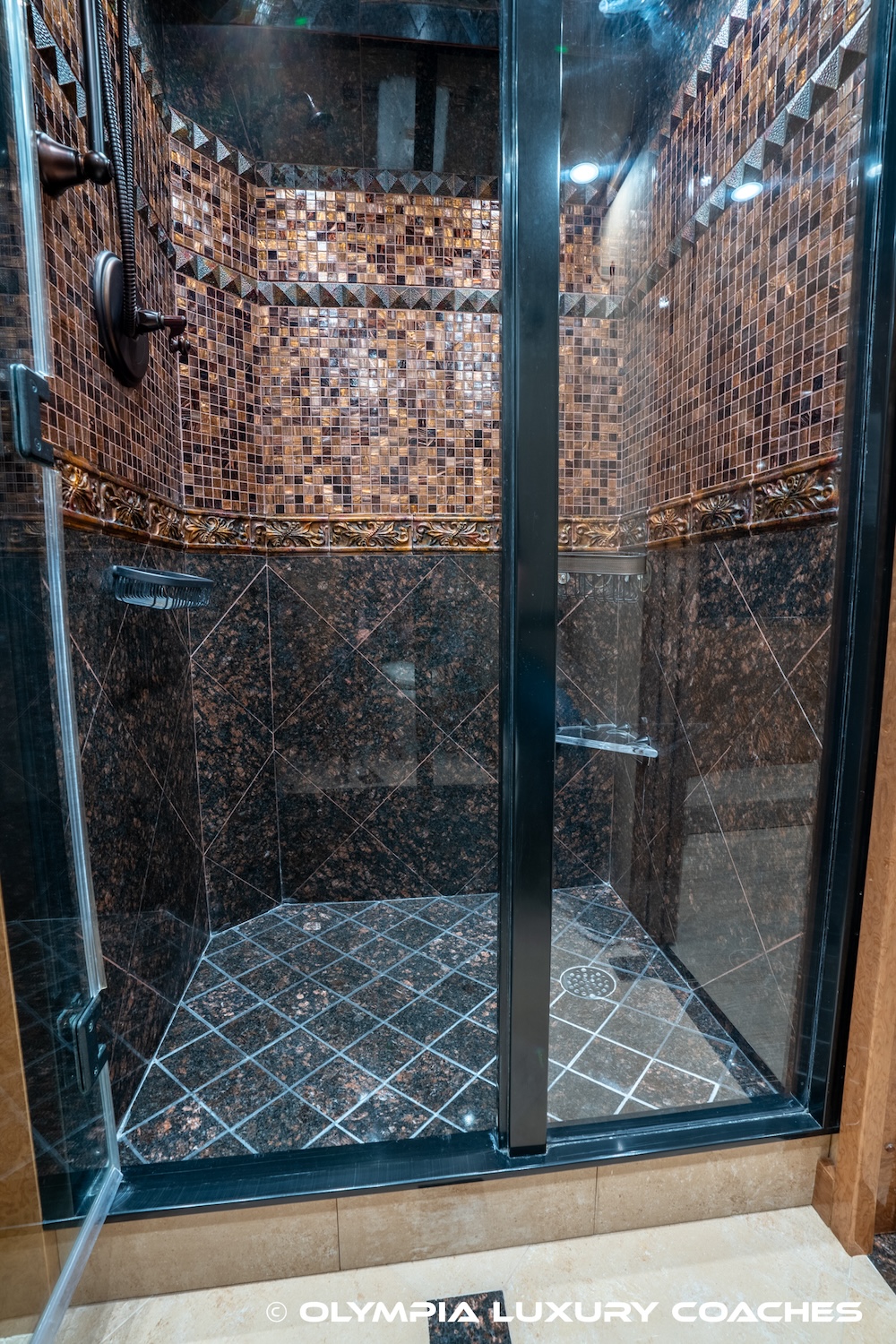 2010 Prevost Millennium H3-45 For Sale