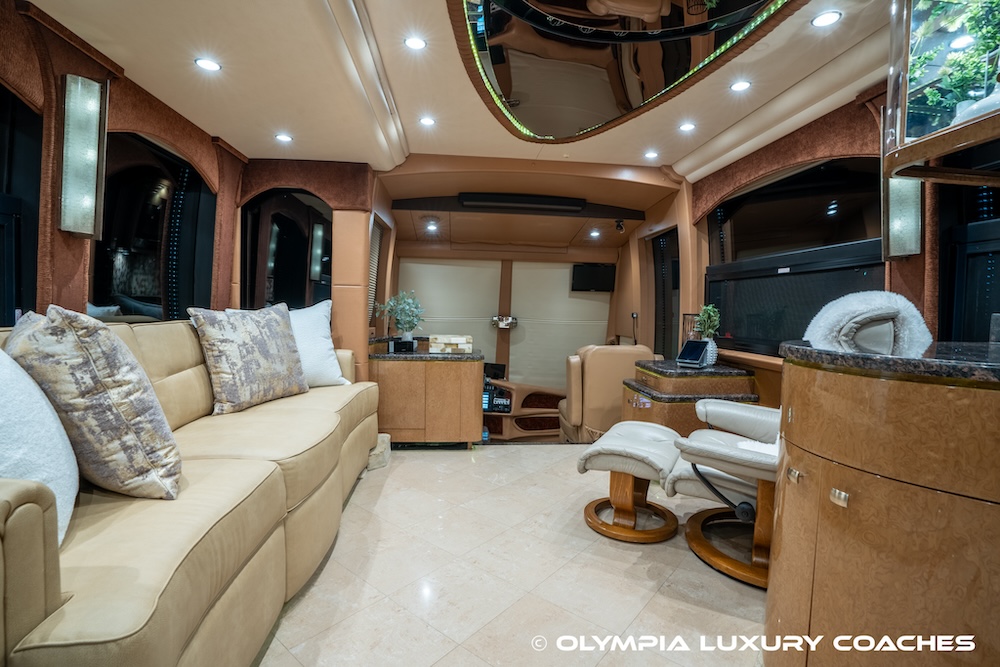 2010 Prevost Millennium H3-45 For Sale
