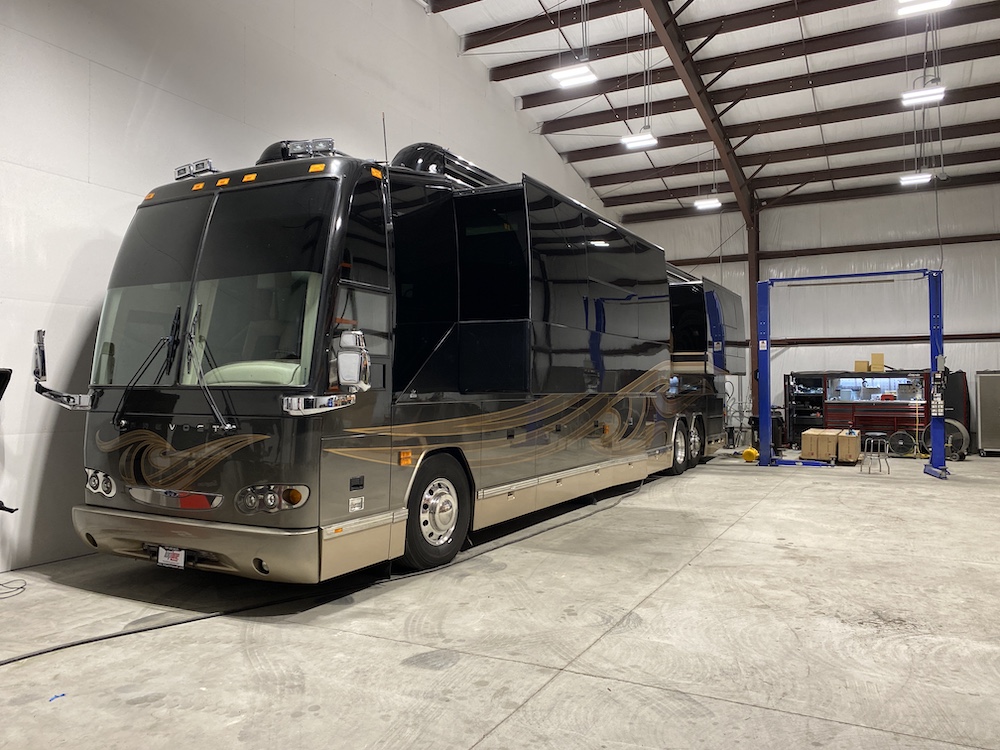 2010 Prevost Parliament H3-45 For Sale